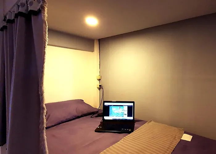 Hostel Tiny Room Hostel *